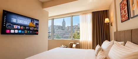 Deluxe Room with Galata Tower View | Minibar, wi-fi (inkludert) og sengetøy