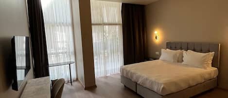 Standardværelse med 2 enkeltsenge - byudsigt | Gratis Wi-Fi