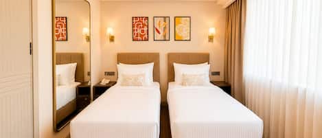 Superior Room with Terrace | Minibar, Wi-Fi gratuit, draps fournis