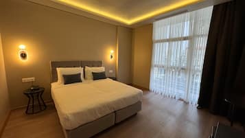 Standard-Zweibettzimmer, Stadtblick | Kostenloses WLAN