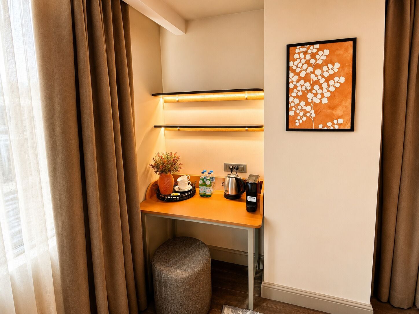 Deluxe Room with Galata Tower View | Free WiFi, bed sheets