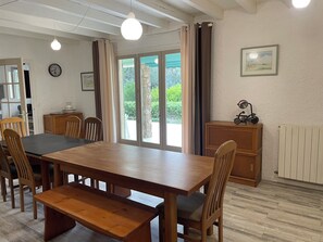 Dining - Farmhouse with swimming pool, ideal for a quiet vacation with family or friends! (OMS)
