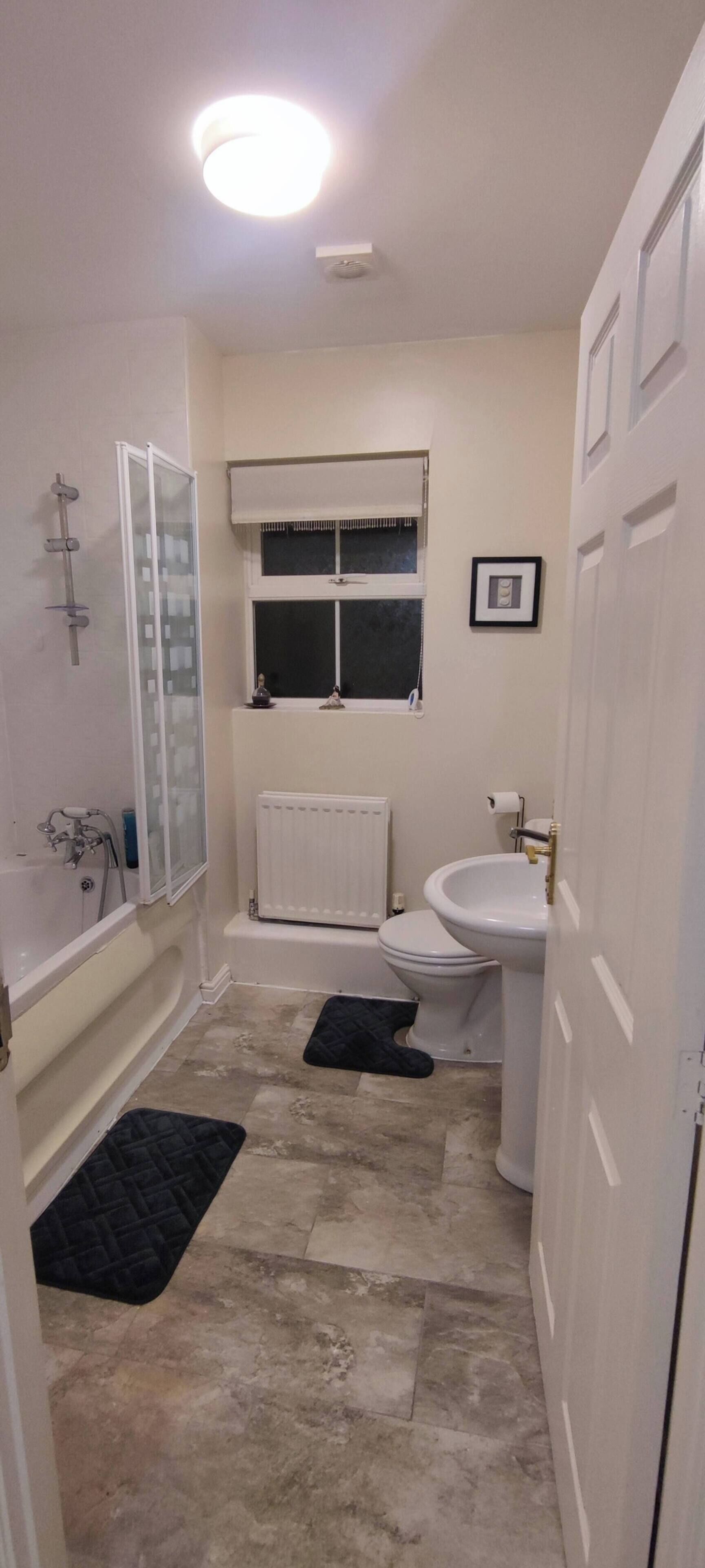 House, 3 Bedrooms | Bathroom