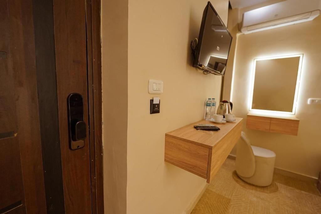 Superior Double Room, 1 Queen Bed, Air conditioning, Garden View | Interior