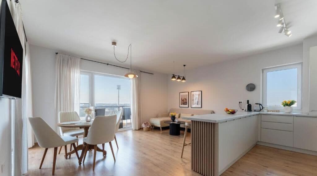 Apartment, Balcony, City View | Dining