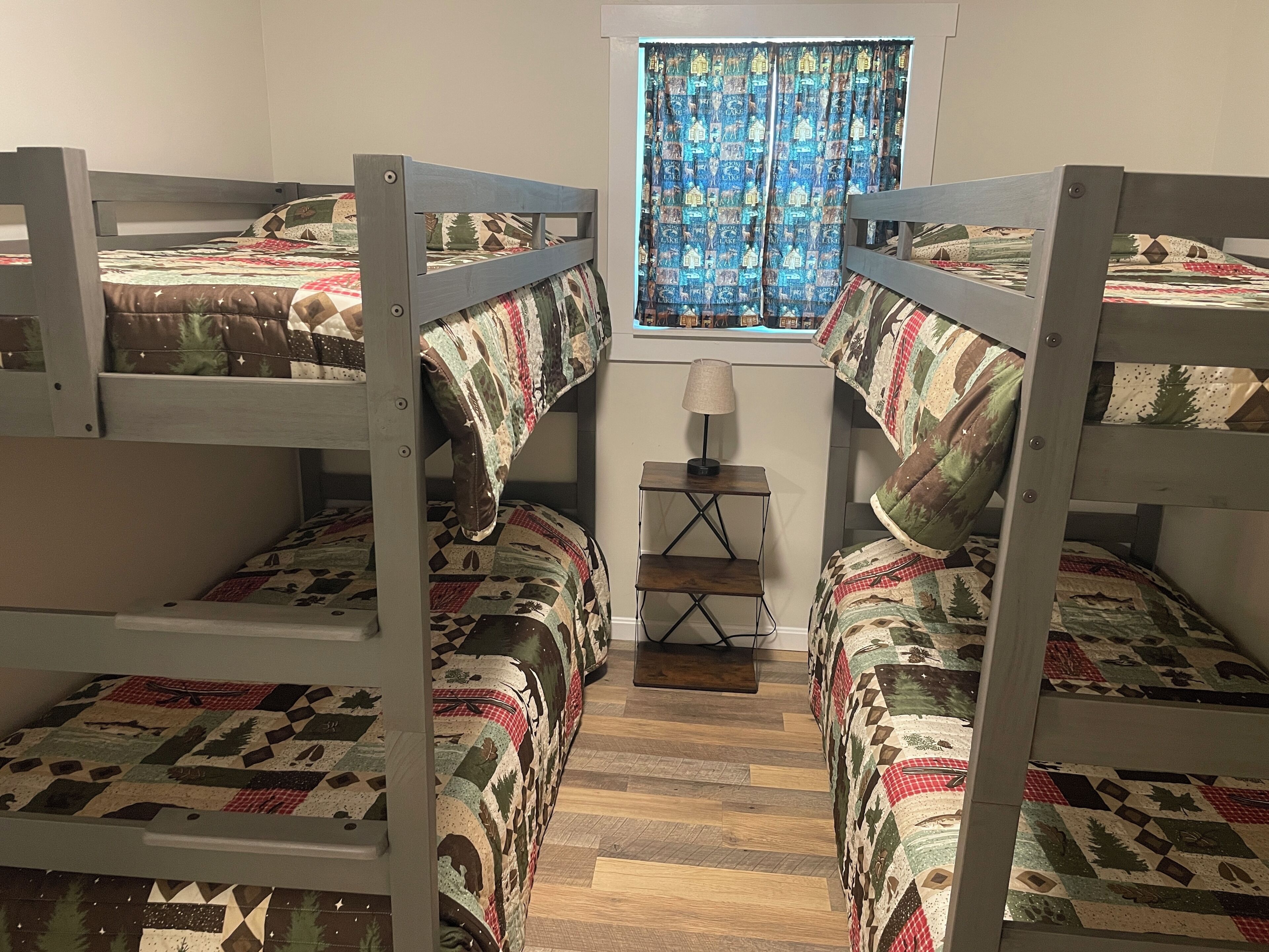 3 habitaciones y ropa de cama 