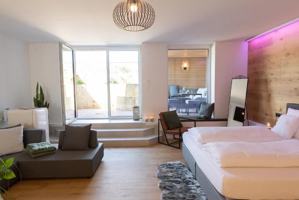 Studio mit Infrarotkabine und Veranda | Cortinas blackout, quartos à prova de som, ferros/tábuas de passar roupa