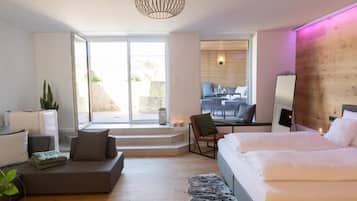 Studio mit Infrarotkabine und Veranda | Blackout curtains, soundproofing, iron/ironing board, free WiFi