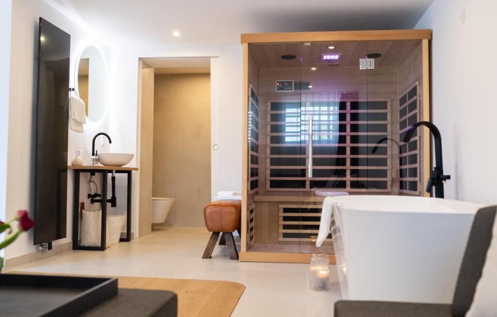 Studio mit Infrarotkabine und Terrasse | Banheiro