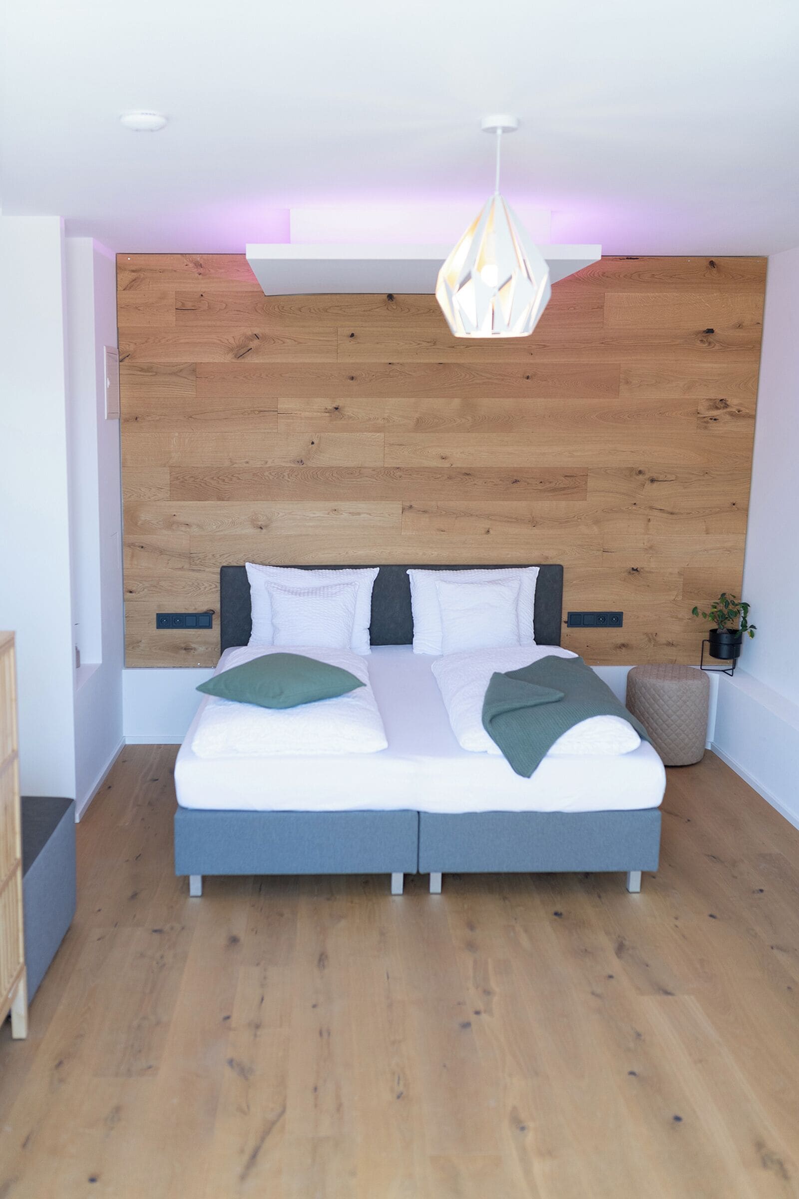 Studio mit Infrarotkabine und Terrasse | Blackout curtains, soundproofing, iron/ironing board, free WiFi