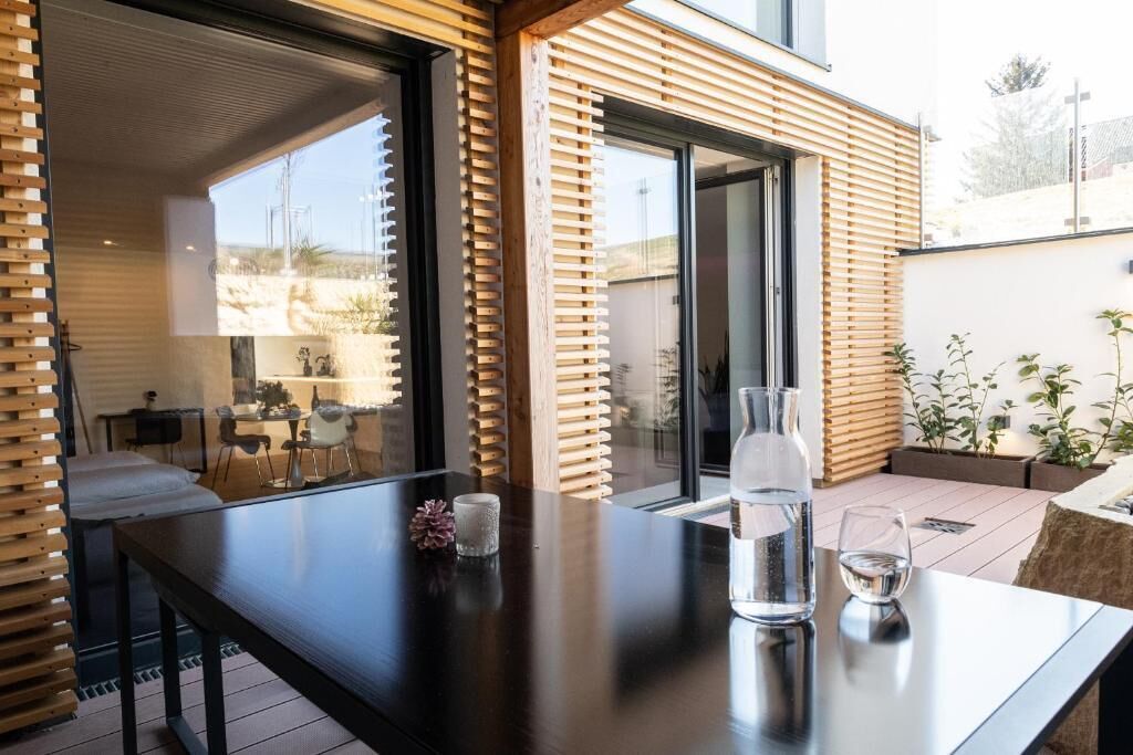 Studio mit Infrarotkabine und Veranda | Opções para refeição ao ar livre