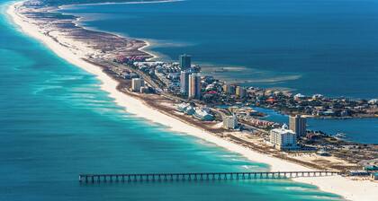 🌴🌞Steps to the Beach | Free Reserved Parking Space | Sand Dollar E-101