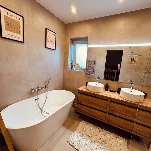 Family villa designed for BUSINESSES