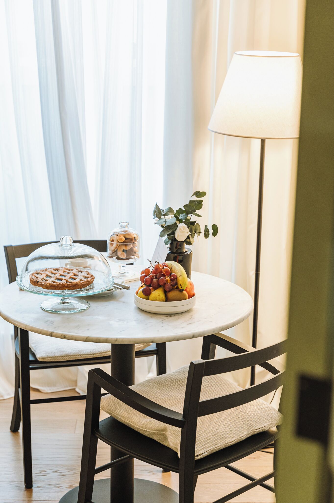 Luxury-Vierbettzimmer, Stadtblick | Speisen