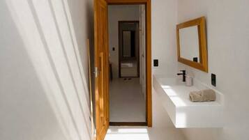 Chambre Double Classique, véranda, vue piscine | Intérieur