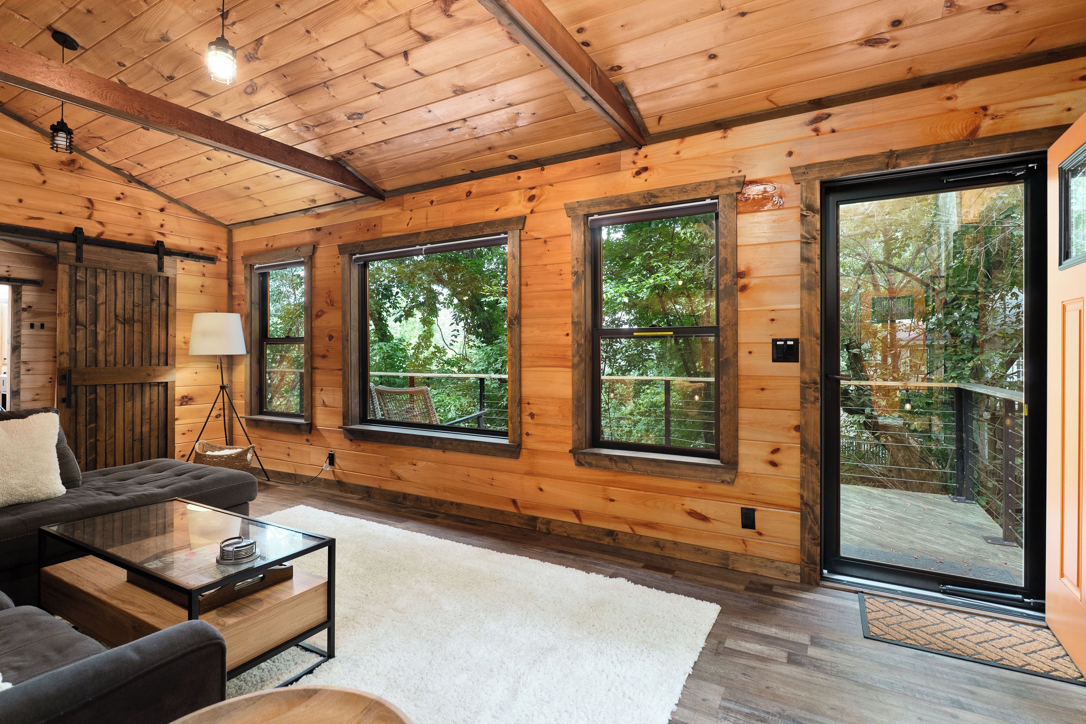 Smart TV, fireplace, video games, books