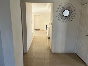 Interior - Cloverdale Family Accommodation (Cloverdale)