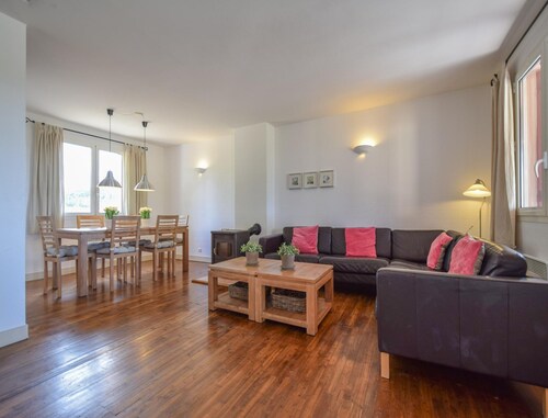 Holiday Home for 6 People With Private Pool