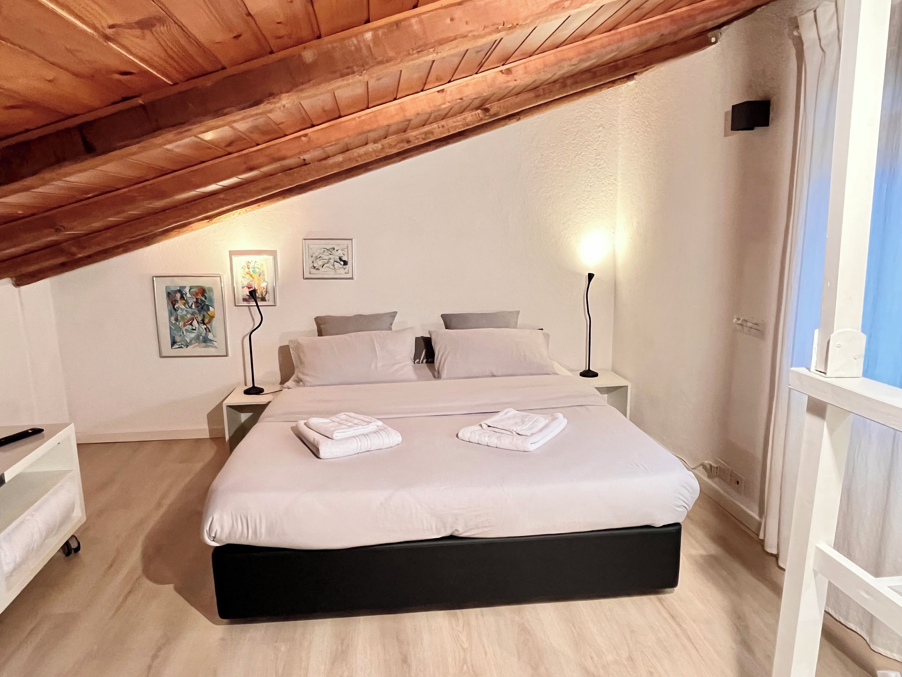 Wi-Fi gratuit, draps fournis