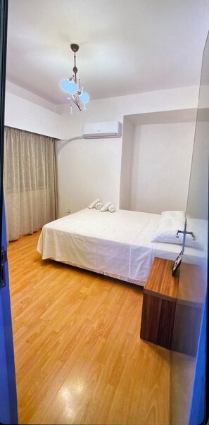 2 bedrooms, iron/ironing board, WiFi, bed sheets - Cozy 2-Bed Apartment by the Kings Avenue Mall (Pafos)