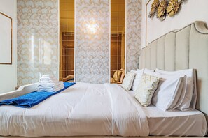 House, Balcony | Soundproofing, free WiFi - The Urban Retreat Elegant 3BR Townhouse  (Dubai)