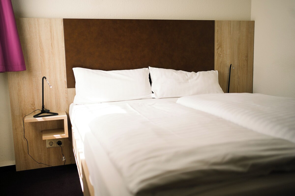 Double Room, 1 Queen Bed, City View