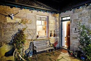 Exterior detail - Railway Cottage - family and dog friendly - near Aviemore (Kingussie)