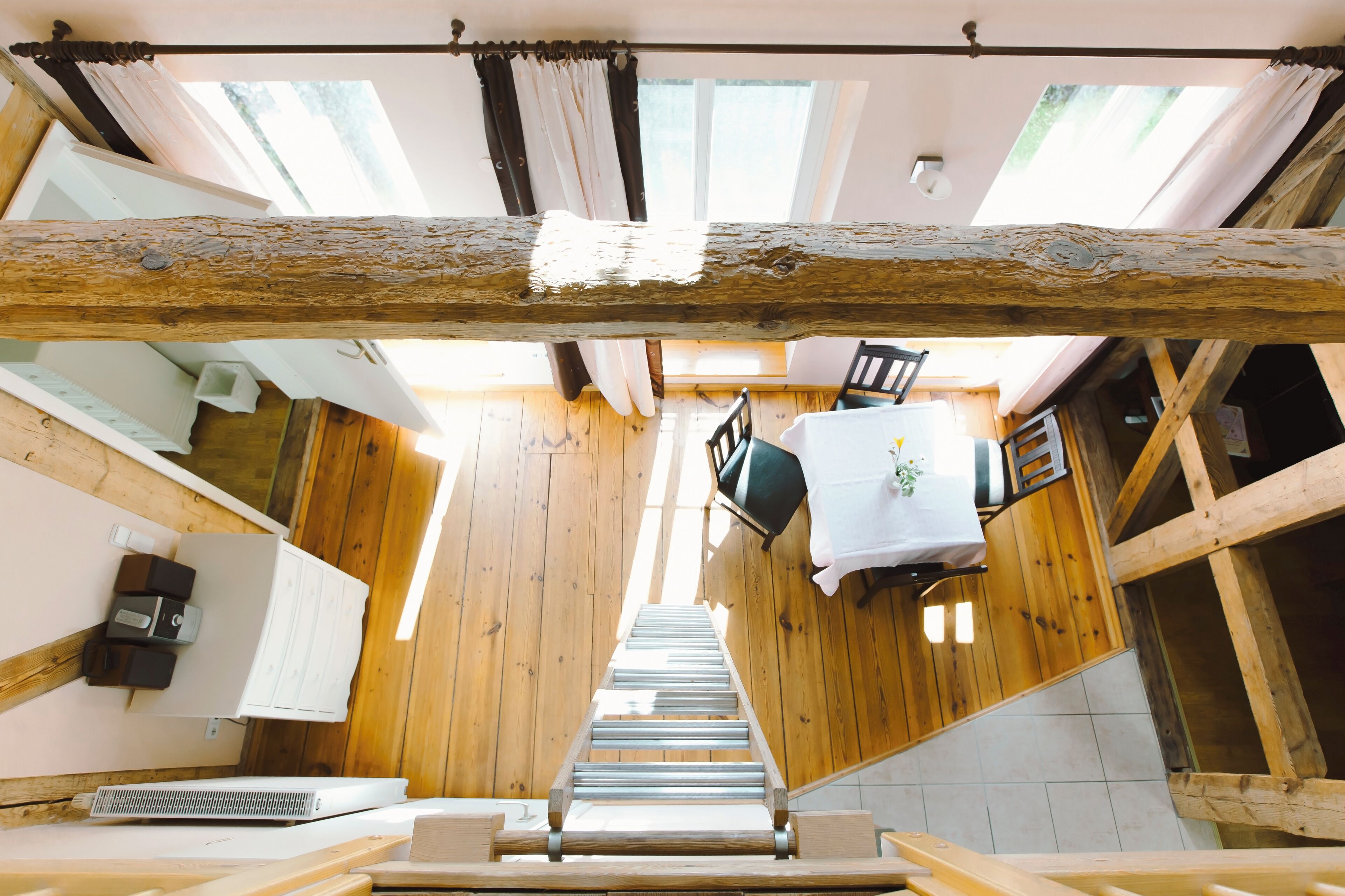 المنشأة من الداخل