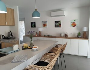 Private kitchen - Villa Accacias (Saint-Tropez)