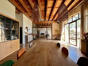 Dining - Authentic Petite Camargue farmhouse (Aimargues)