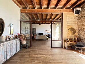Lobby - Authentic Petite Camargue farmhouse (Aimargues)