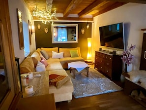 Fernseher, Kamin