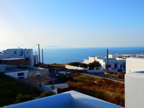 Property grounds - Aegeo Hotel (Folegandros)