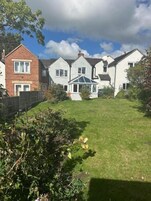 House, 3 Bedrooms | Exterior