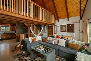 Smart-TV, Kamin, Videospiele