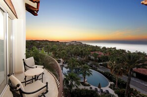 Property grounds - Summer Special 10% off Ocean View Penthouse in Esperanza Resort (Cabo San Lucas)