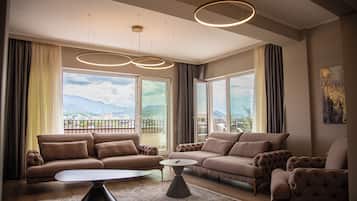 Luksus-loftsleilighet, fjellutsikt | Oppholdsområde