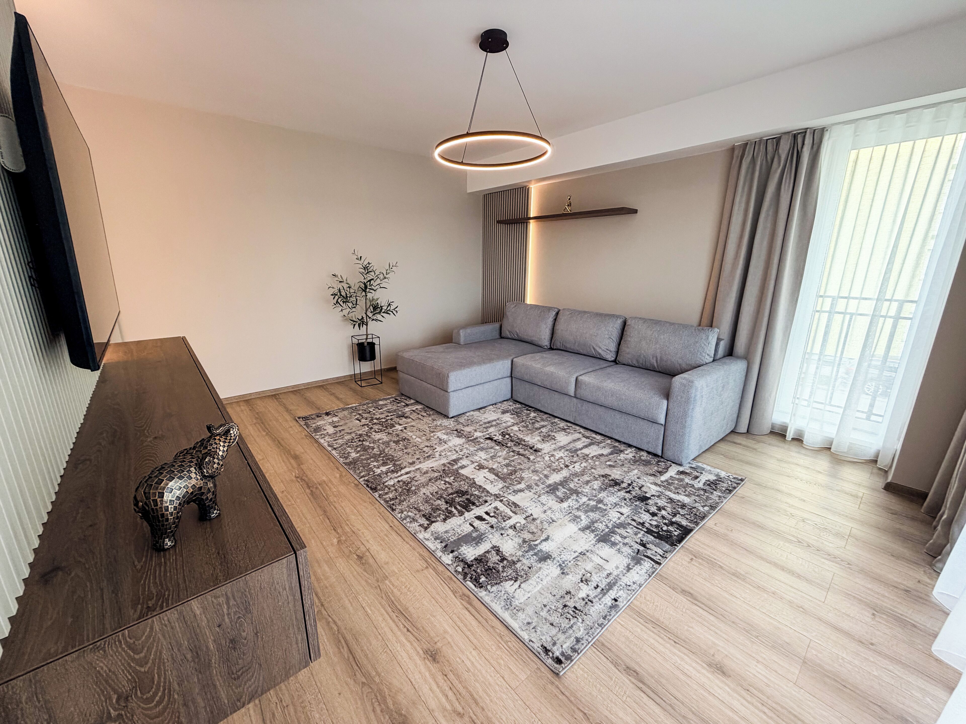 Deluxe-Apartment, Balkon, Bergblick | Wohnbereich