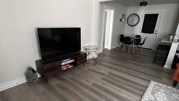 Smart TV, books