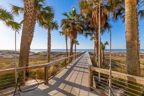 On the beach - Turquoise Place 405C (Orange Beach)