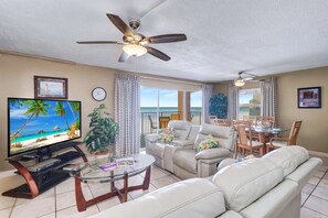 TV - Gulf-Front Condo with Pool & Stunning Sunset Views (Indian Shores)