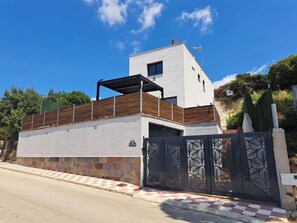 Exterior - Large and beautiful house 6 kilometers from Lloret de Mar and 15 kilometers from Tossa (Vidreres)