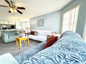 Smart TV - 2492 Your home away from Home! (Davenport)