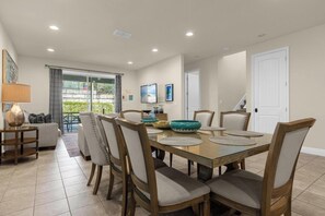 Dining - 350 Villa - 8BD - Private Pool - Game room (Kissimmee)