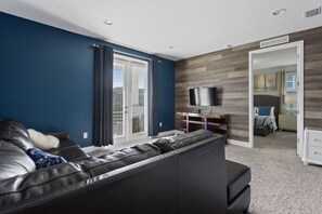 Smart TV, video games - 360 Villa - 7BD - Pool / Theme Beds by Disney (Kissimmee)