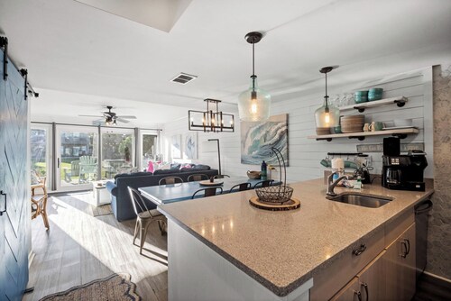 Life on the Fripp Side, Golf Cart Included, Pet Friendly - 322 CJF Villa