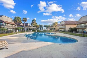 Pool - Life on the Fripp Side, Golf Cart Included, Pet Friendly - 322 CJF Villa (Fripp Island)