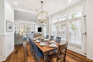 Dining - Peaceful family friendly coastal oasis with room to unwind, play, and reconnect (Watersound West)