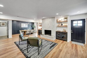 Interior - Central Midland Modern Retreat (Midland)