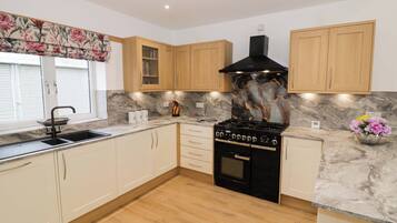 ์๊ธฐ ์ธ์ฒ๊ธฐ, ์กฐ๋ฆฌ ๋๊ตฌ/์ ์/์ฃผ๋ฐฉ ๊ธฐ๊ตฌ